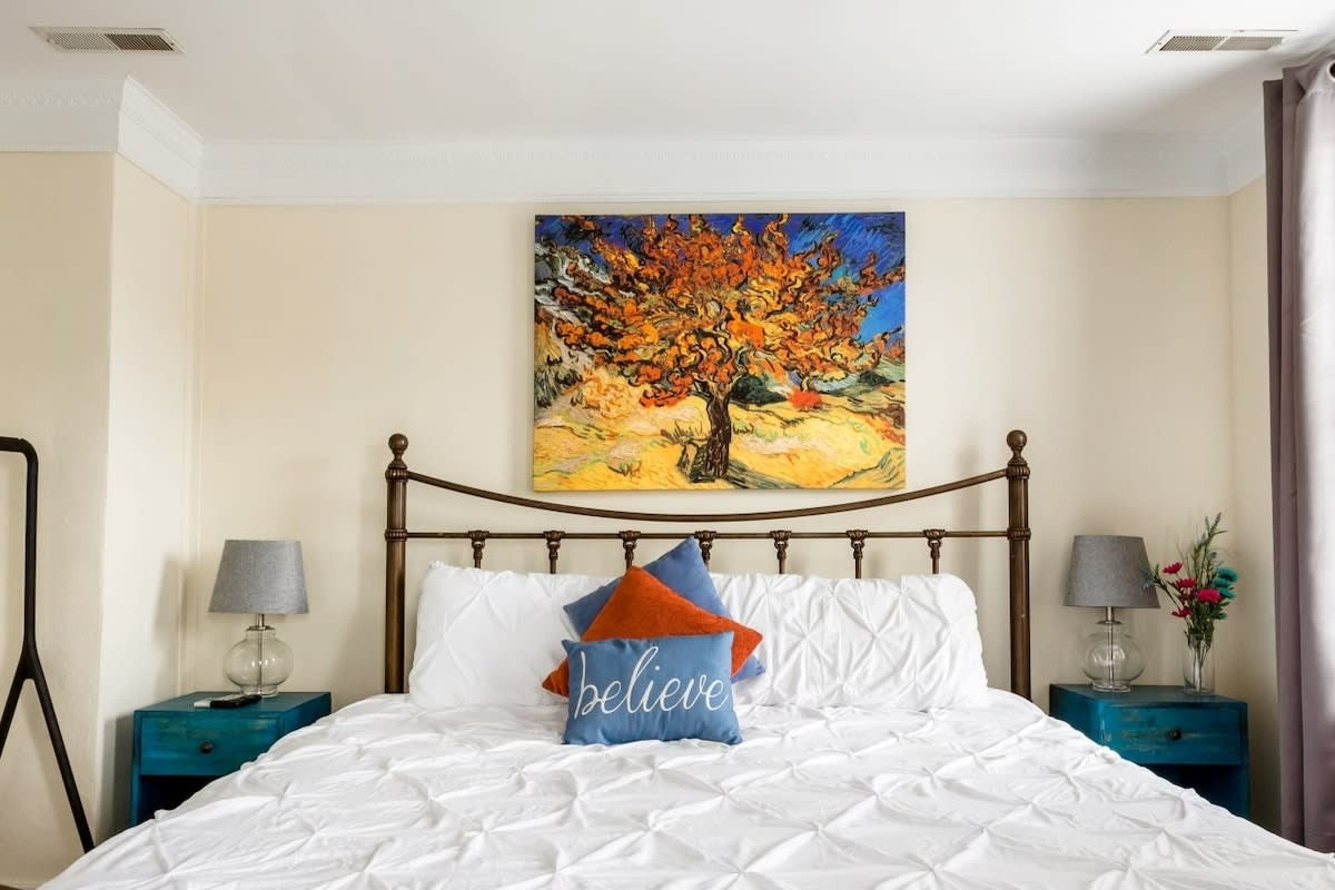 The Van Gogh Room - a thoughtfully appointed retreat