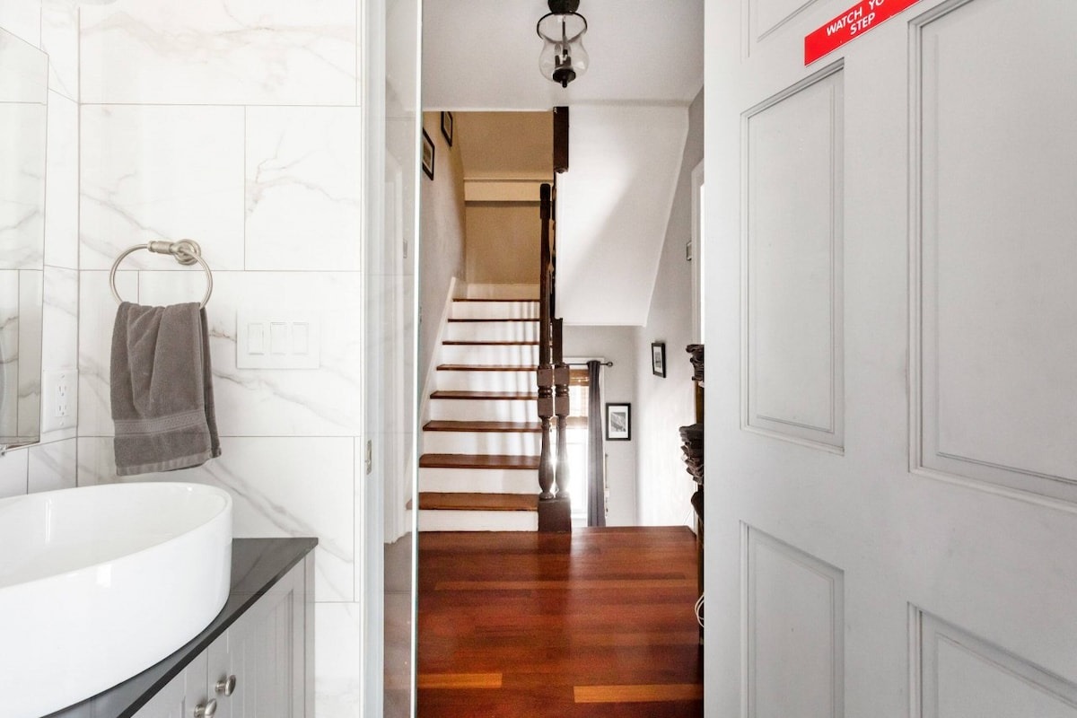 Spacious private bathroom